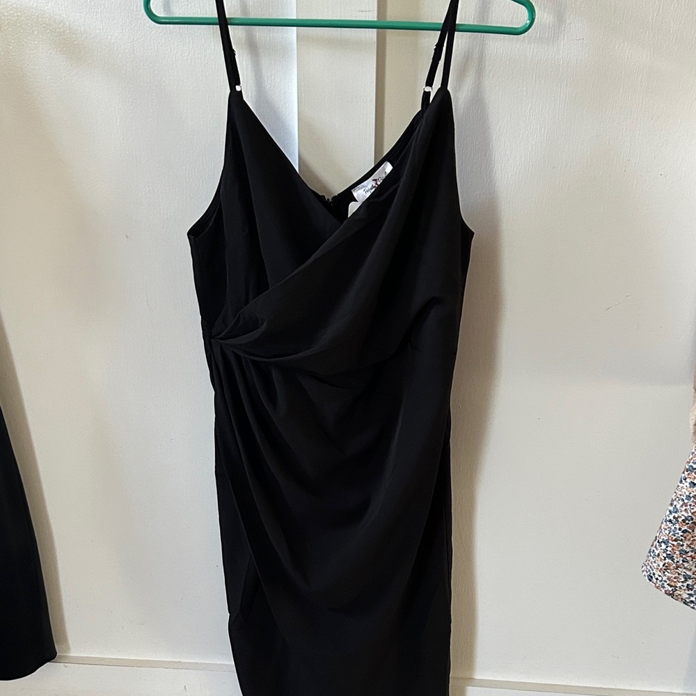 Chic Black Midi Dress